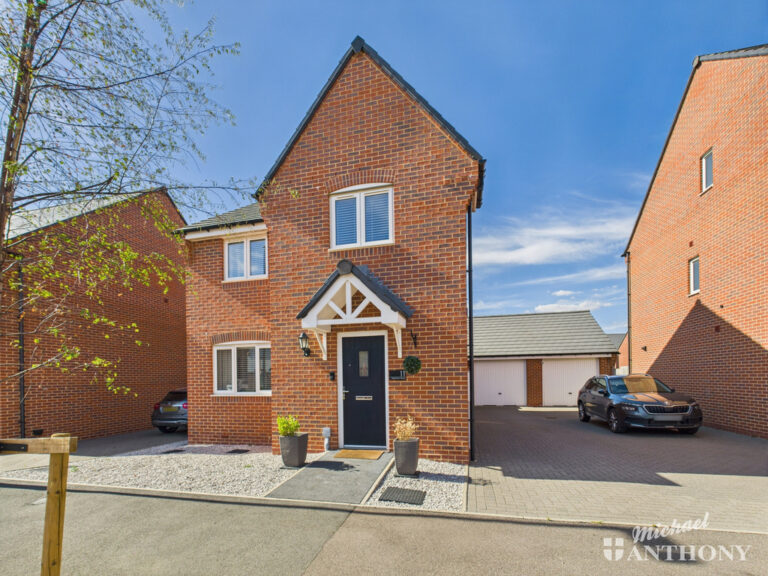 Restharrow Road, Aylesbury