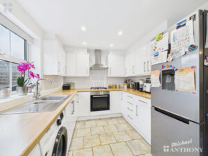 Waivers Way, Aylesbury