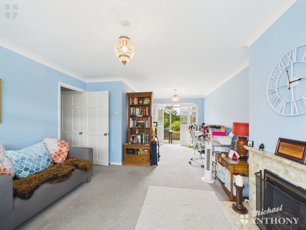 CAM03218G0-PR1081-ST