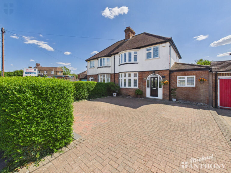 Tring Road, Aylesbury Image