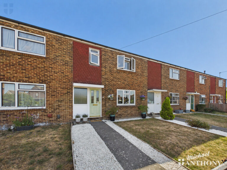 Melbourne Close, Aylesbury, Bucks Image