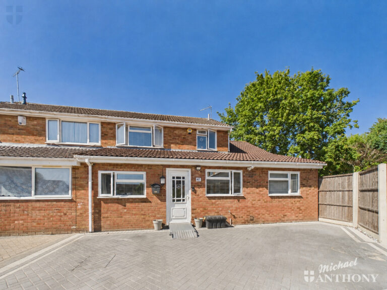 Tamar Close, Aylesbury Image