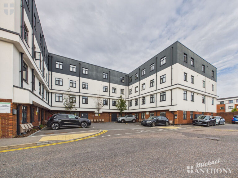 Cambridge Place, Aylesbury