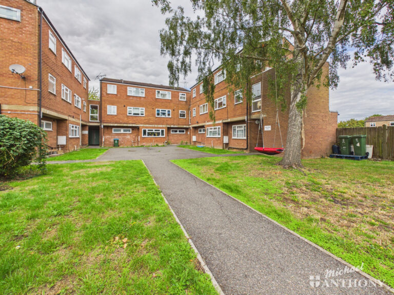 Lavric Road, Aylesbury Image