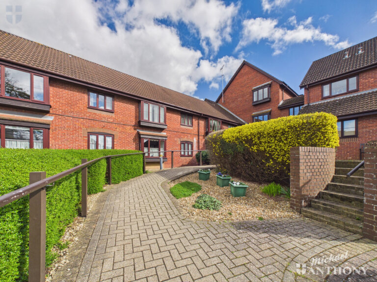 Beaconsfield Road, Aylesbury Image