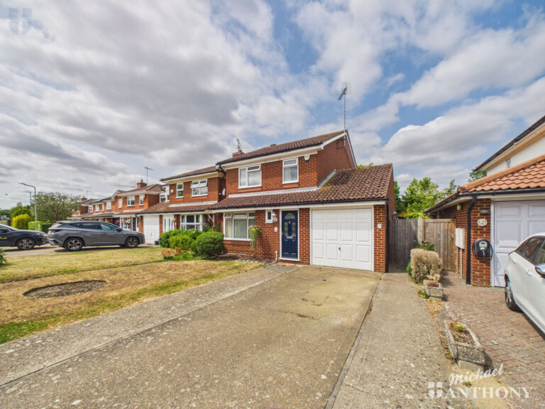 Wheeler Close, Aylesbury Image
