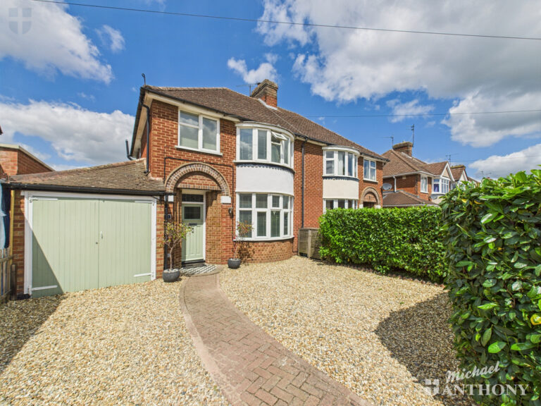 Limes Avenue, Aylesbury Image