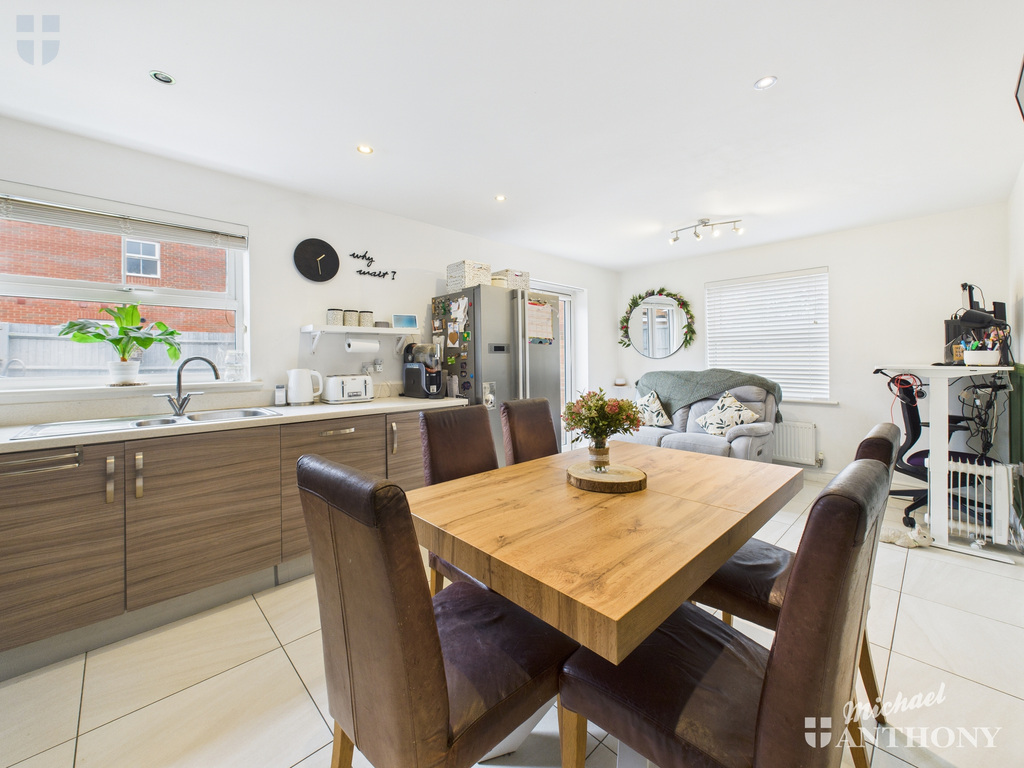 CAM03852G0-PR0444-ST