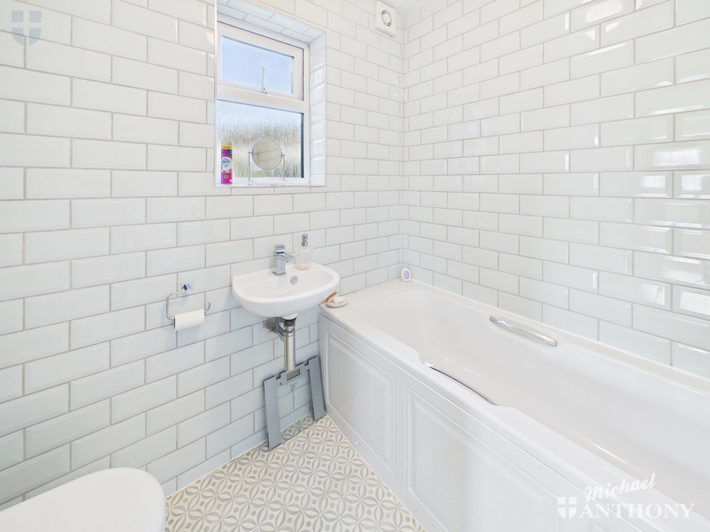 0672e52de29a470e8138