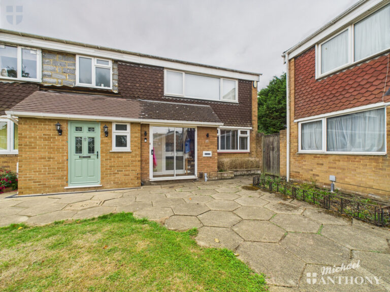 Hastoe Park, Aylesbury, Buckinghamshire Image