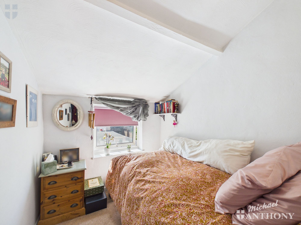 CAM03218G0-PR1019-ST