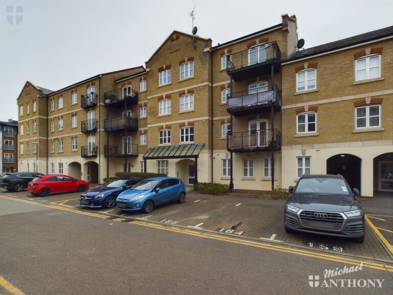 Masters House, Coxhill Way, Aylesbury, Buckinghamshire