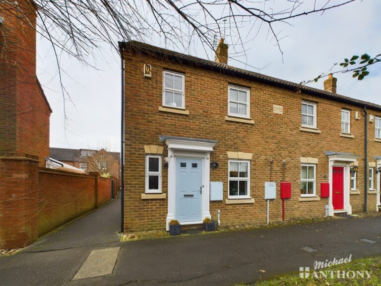 Wixon Path, Aylesbury, Buckinghamshire