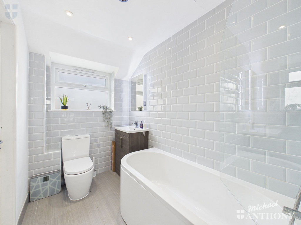 CAM03852G0-PR0593-ST