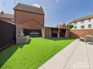 Curtiss Lane, Weston Turville, Aylesbury
