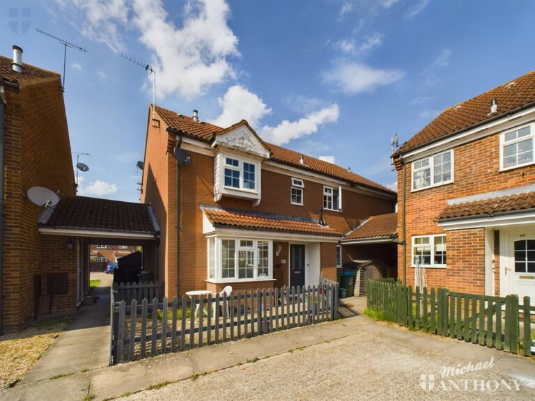Ellen Walk, Aylesbury, Buckinghamshire