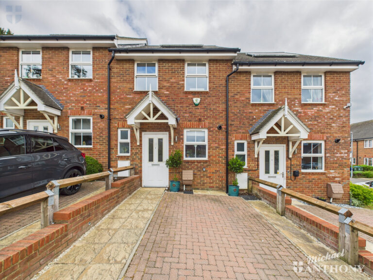 Dennis Close, Aylesbury, Buckinghamshire