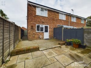 Rowland Way, Aylesbury, Buckinghamshire