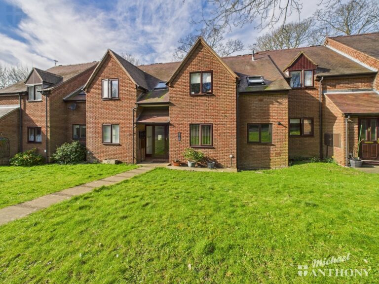 Chadbone Close, Aylesbury