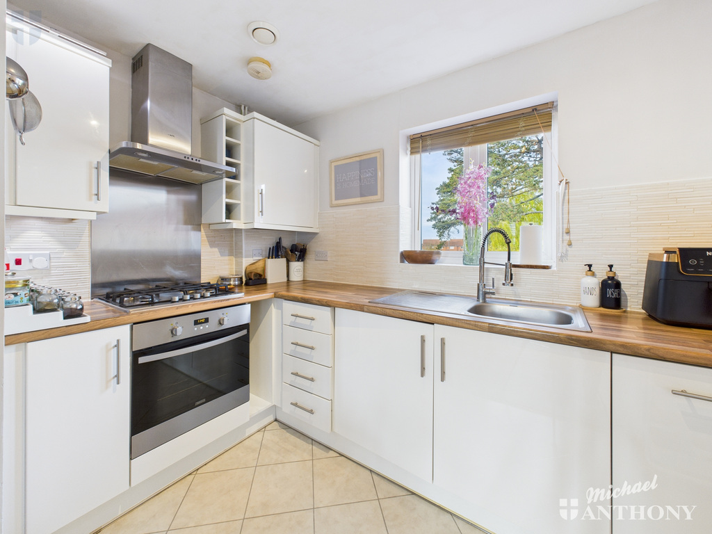 CAM03852G0-PR0488-ST