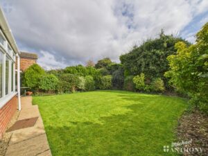 Long Meadow, Aylesbury, Buckinghamshire