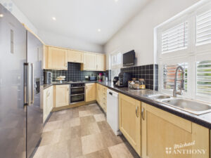 Hampden Square, Aylesbury, Buckinghamshire