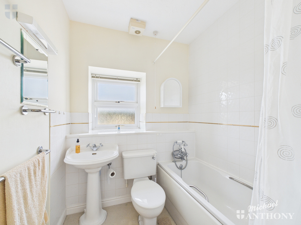 CAM03218G0-PR0739-ST