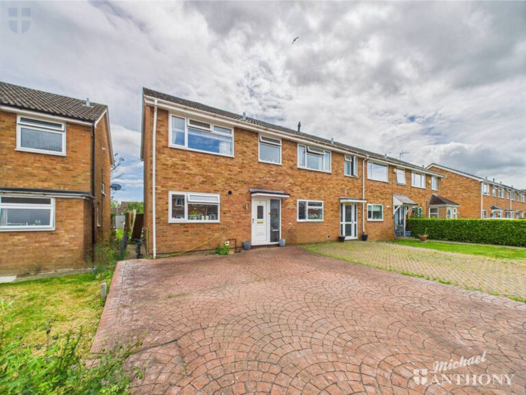 Lowmon Way, AYLESBURY
