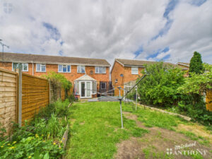 Lowmon Way, AYLESBURY