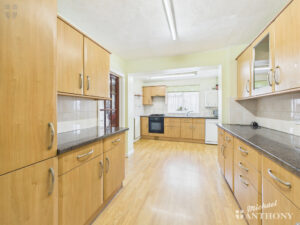 Hawthorn Close, Aylesbury, Buckinghamshire
