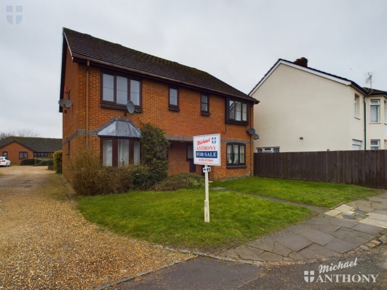 Ascott Court, Ascott Road, Aylesbury, Buckinghamshire