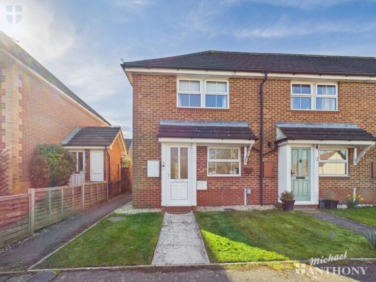 Rowan Close, Aylesbury