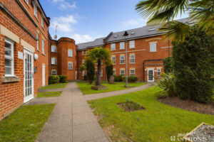 Florey Gardens, Aylesbury
