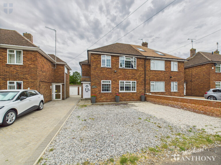Como Road, Aylesbury, Buckinghamshire Image