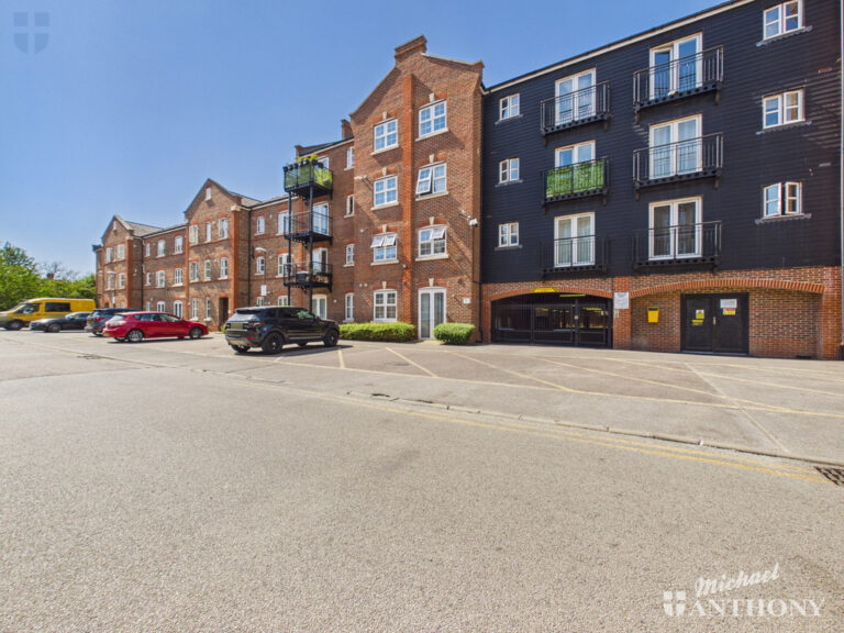 Summers House, Coxhill Way, Aylesbury Image