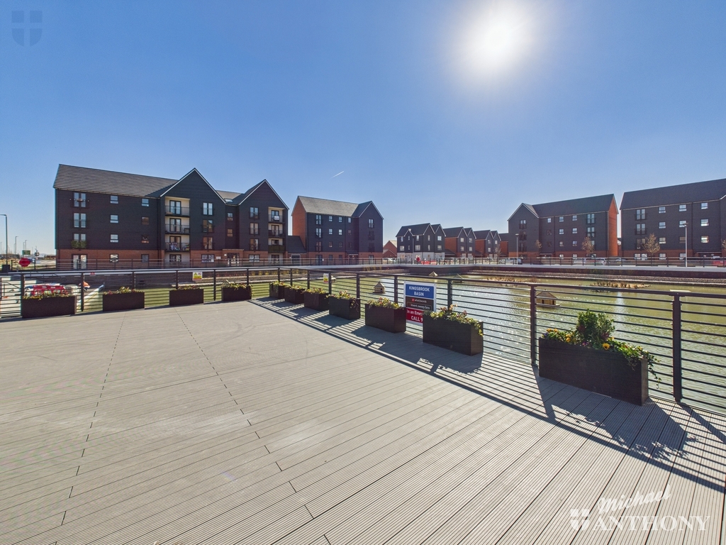 CAM03852G0-PR0221-ST