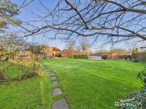 King Edward Avenue, Aylesbury, Buckinghamshire