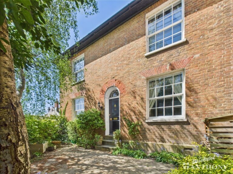 Walton Terrace, Walton Street, Aylesbury, Buckinghamshire Image