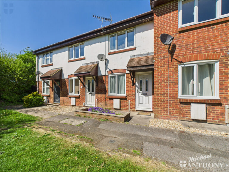 Sharp Close, Aylesbury, Buckinghamshire
