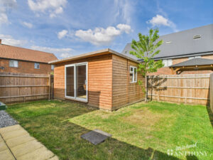 Saro Mews, Aylesbury, Buckinghamshire