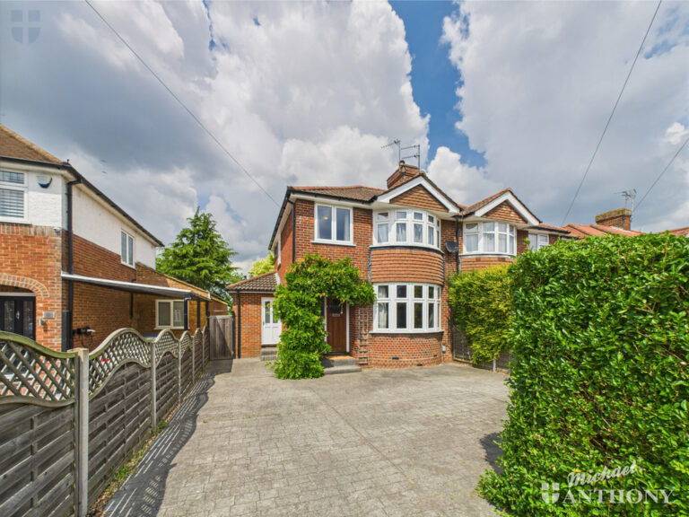 Walton Way, AYLESBURY, Buckinghamshire