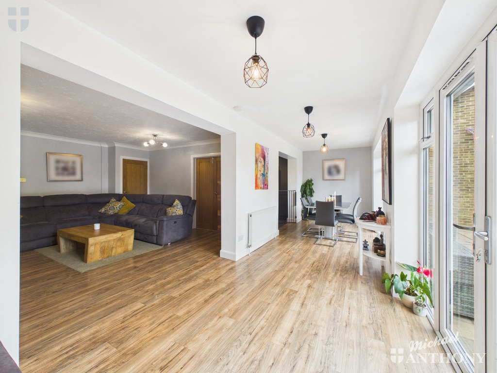 CAM03218G0-PR0964-ST