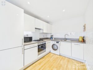 Lakeland Drive, Berryfields, Aylesbury, Buckinghamshire