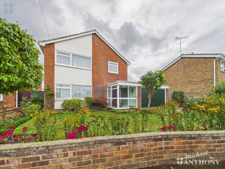 Herston Close, Aylesbury, Buckinghamshire Image