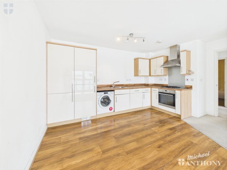 Jubilee Square, Aylesbury