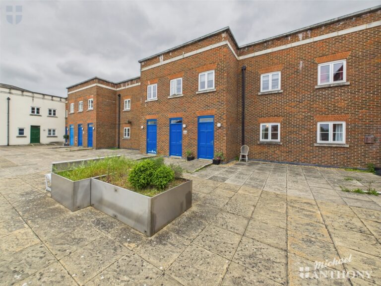 Wedgewood Street, Aylesbury, Buckinghamshire Image