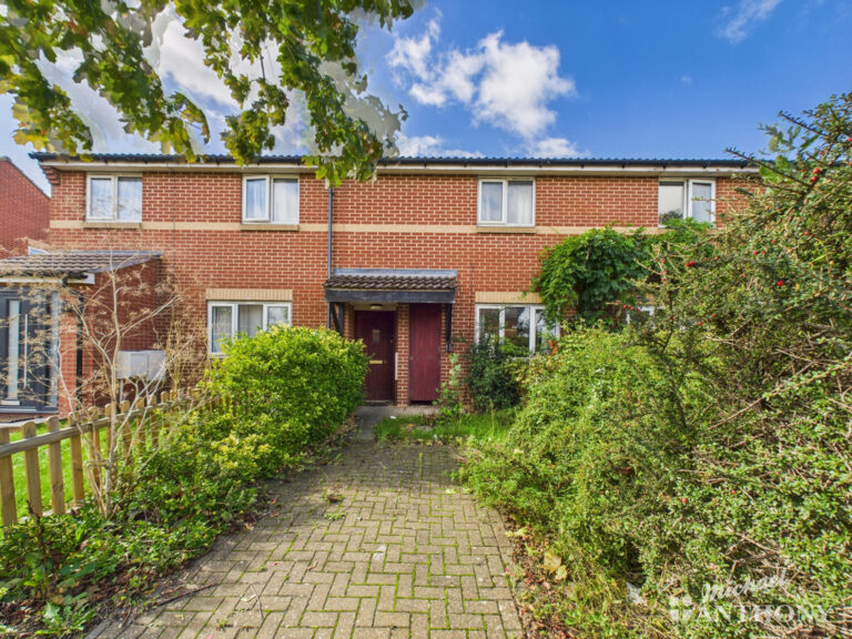 Bracken Way, Aylesbury, Buckinghamshire