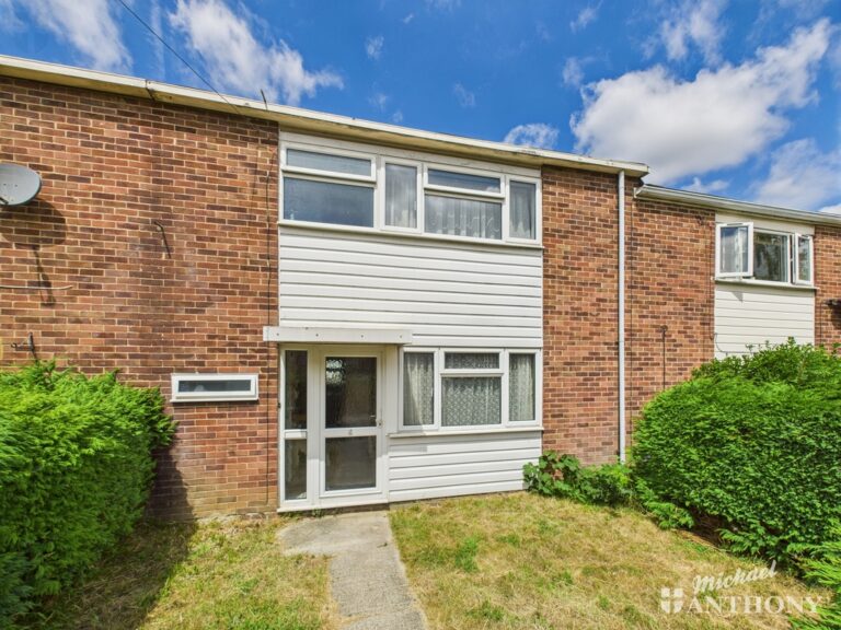 Cotswold Green, Aylesbury, Buckinghamshire Image