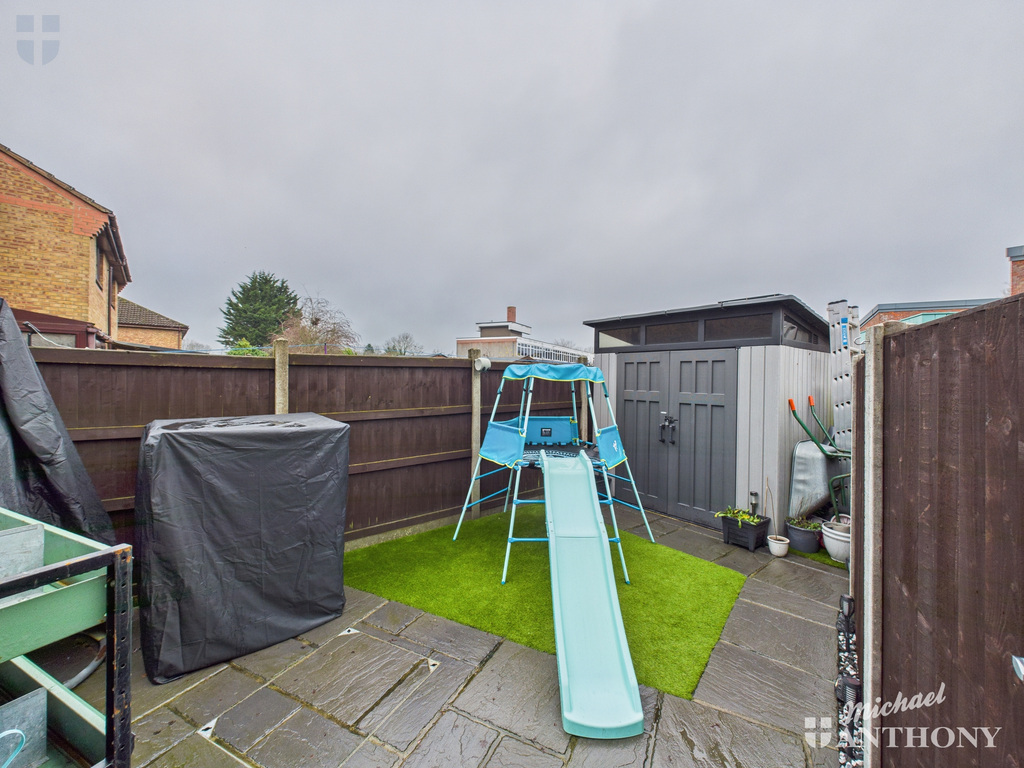 CAM03852G0-PR0527-ST