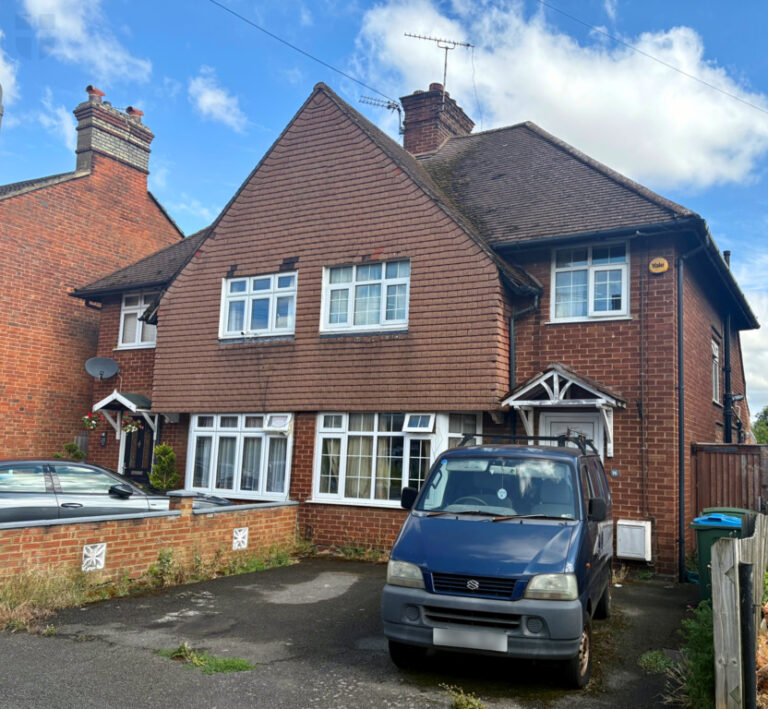 Willow Road, Aylesbury, Buckinghamshire Image